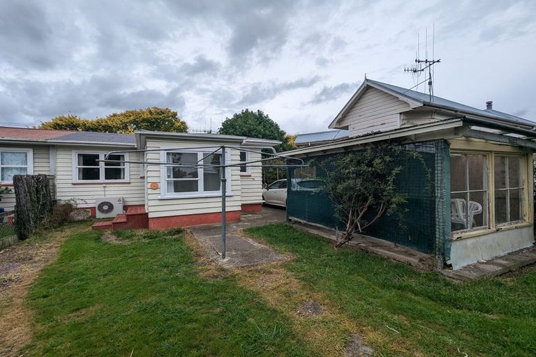 Photo of property in 171 Cambridge Street, Levin, 5510