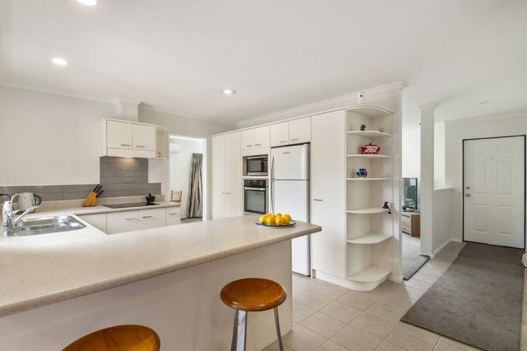 Photo of property in 276 Glenvar Road, Torbay, Auckland, 0630