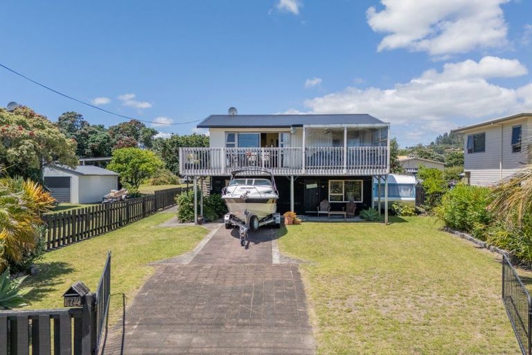 Photo of property in 174 Captain Cook Road, Cooks Beach, Whitianga, 3591