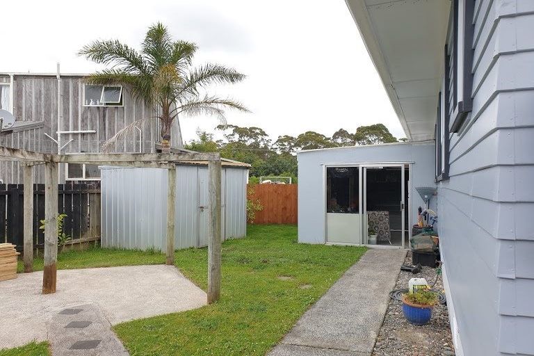 Photo of property in 53b Springs Road, Parakai, 0830