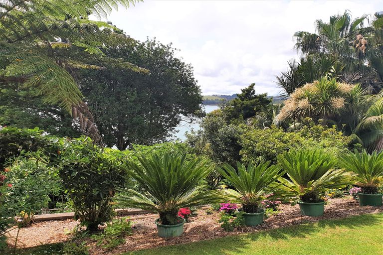Photo of property in 82 Waterfront Drive, Mangonui, 0420