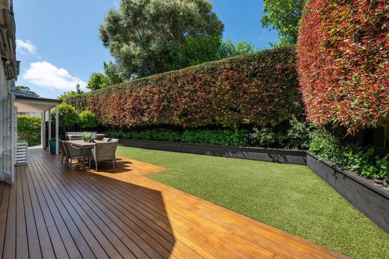 Photo of property in 1/12a Moore Street, Hillcrest, Auckland, 0627