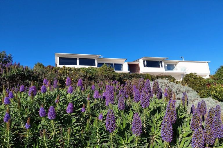 Photo of property in 2 Clearview Lane, Mount Pleasant, Christchurch, 8081