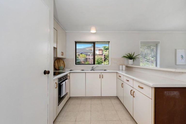 Photo of property in 12 Sylvania Drive, Matua, Tauranga, 3110