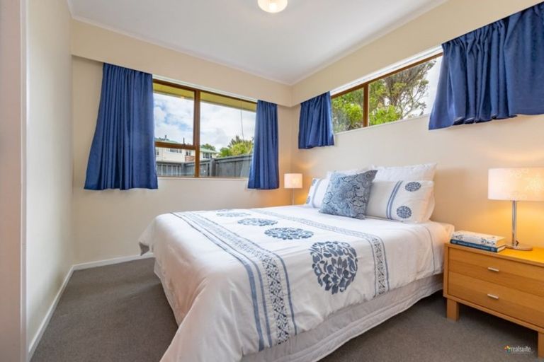 Photo of property in 2a Laurel Grove, Maungaraki, Lower Hutt, 5010