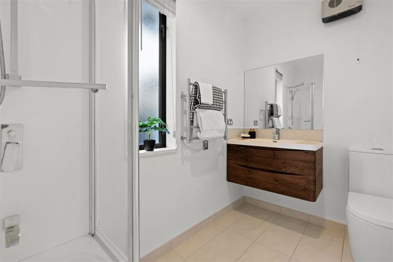 Photo of property in 2 Meyer Crescent, Halswell, Christchurch, 8025