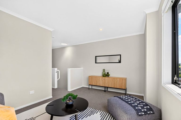 Photo of property in 46 Hobsonville Point Road, Hobsonville, Auckland, 0616