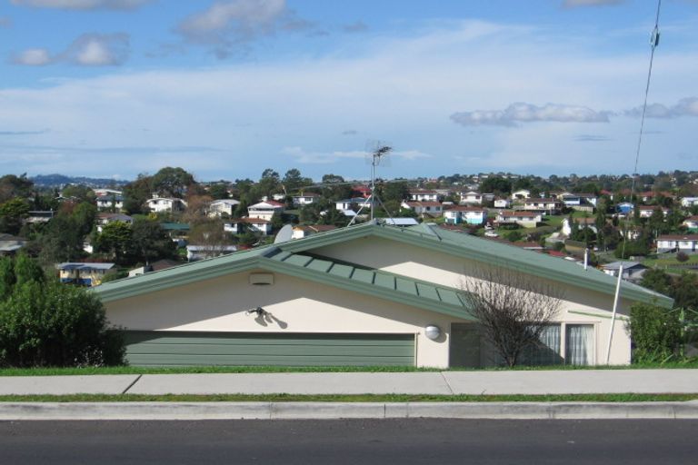 Photo of property in 261 Glengarry Road, Glen Eden, Auckland, 0602