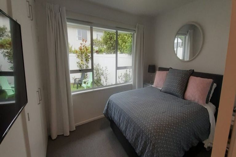 Photo of property in 2/37b Main Road, Redcliffs, Christchurch, 8081