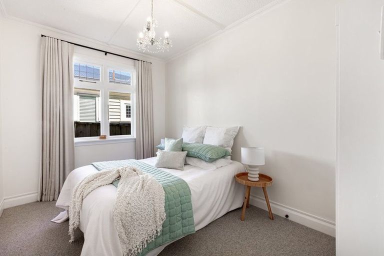 Photo of property in 13 Firth Terrace, Karori, Wellington, 6012