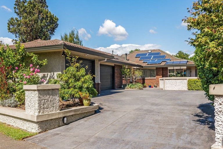 Photo of property in 99 Waterloo Crescent, Hokowhitu, Palmerston North, 4410