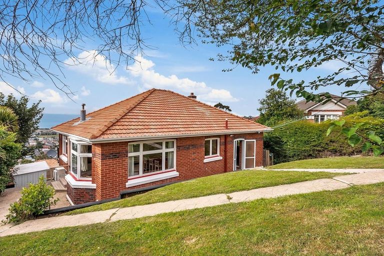 Photo of property in 117 Forfar Street, Clyde Hill, Dunedin, 9011