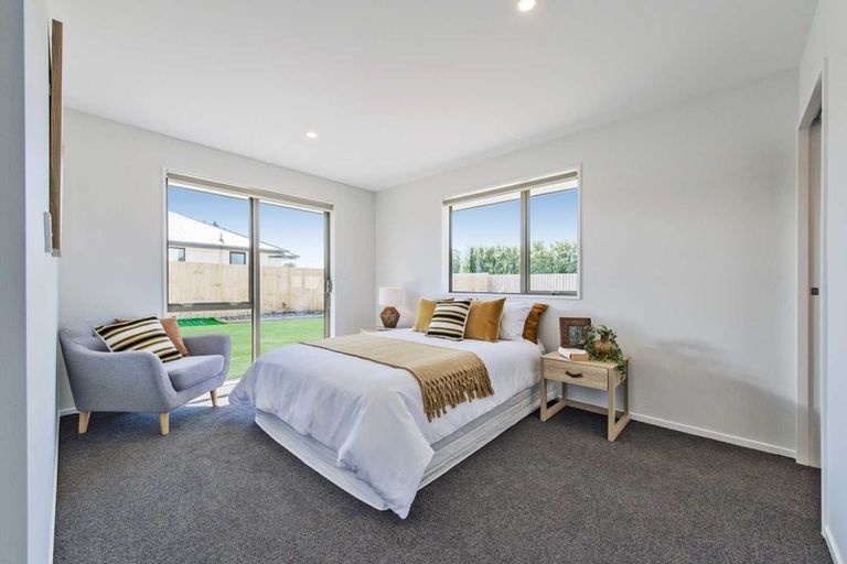 Photo of property in 33 Cressy Place, Darfield, 7510