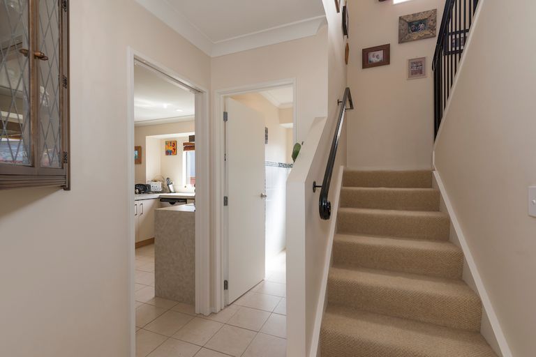 Photo of property in 27 Fergy Crescent, Wattle Downs, Auckland, 2103