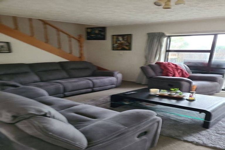 Photo of property in 6 Ngamotu Place, Mount Maunganui, 3116