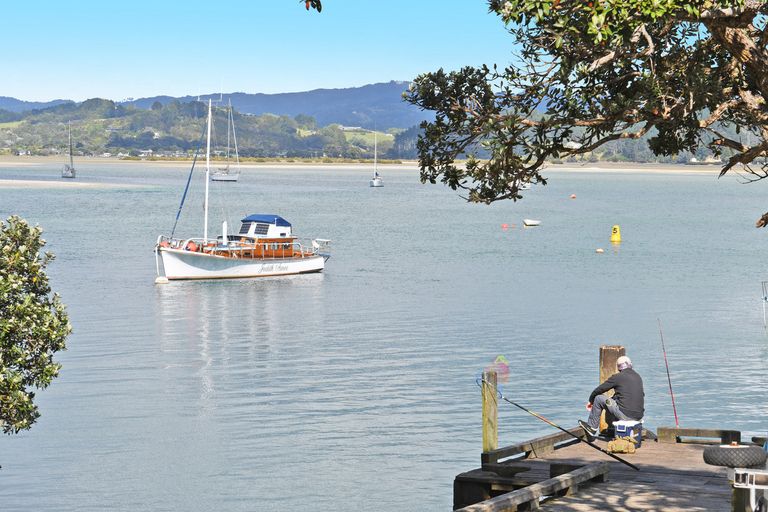 Photo of property in 110 Ti Point Road, Ti Point, Leigh, 0985