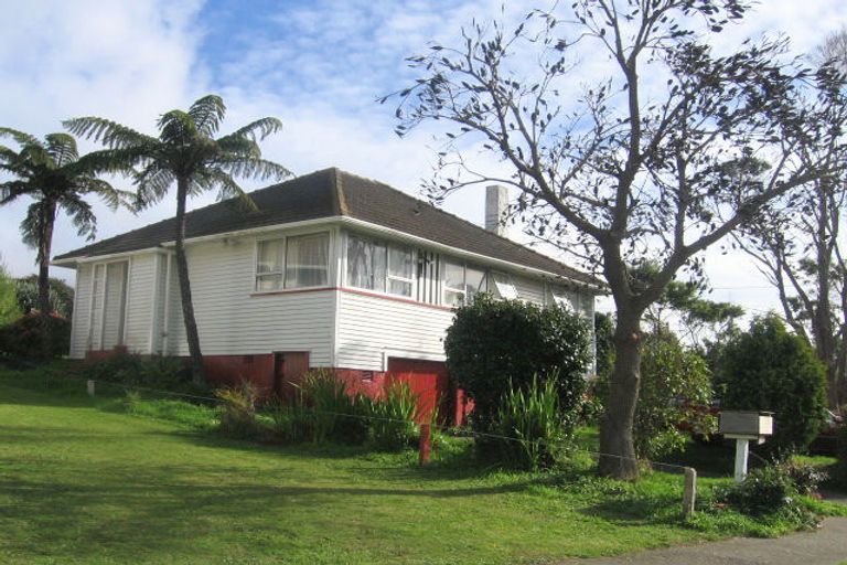 Photo of property in 10 Mexted Crescent, Ranui, Porirua, 5024