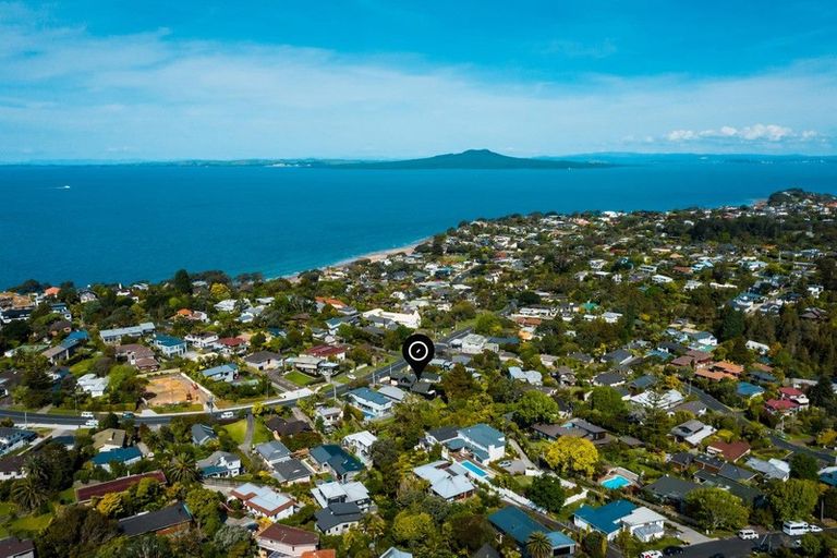 Photo of property in 286 Beach Road, Campbells Bay, Auckland, 0630