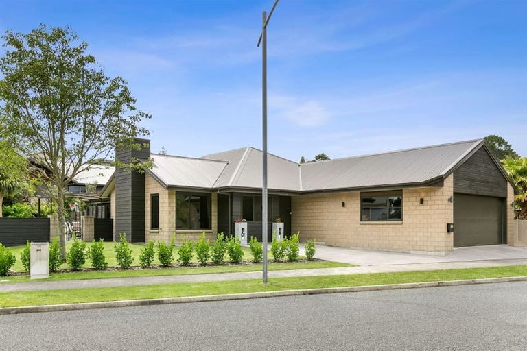 Photo of property in 11 Fernbrook Drive, Hurworth, New Plymouth, 4310