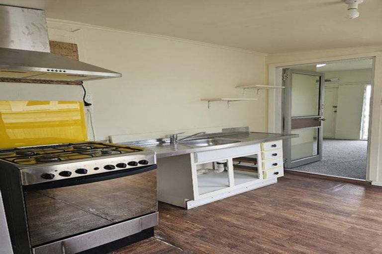 Photo of property in 2/27 Tirangi Road, Rongotai, Wellington, 6022