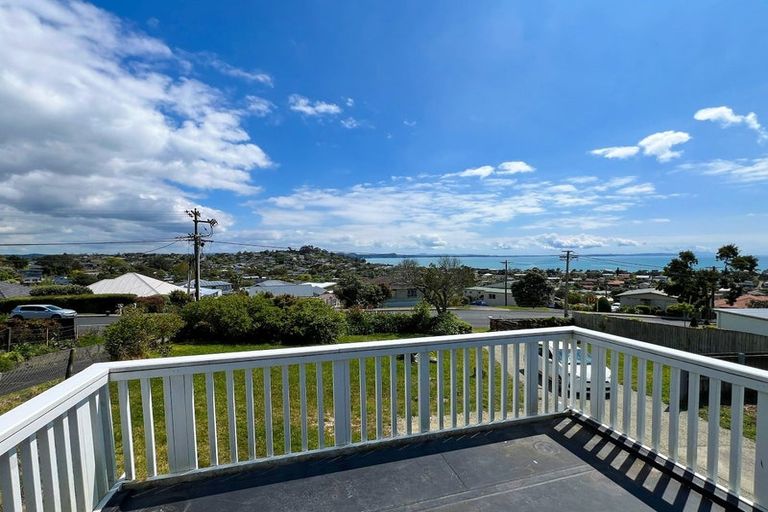 Photo of property in 21 Brightside Road, Stanmore Bay, Whangaparaoa, 0932