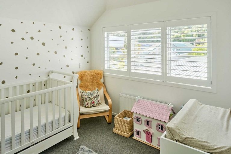 Photo of property in 79b Oroua Street, Eastbourne, Lower Hutt, 5013