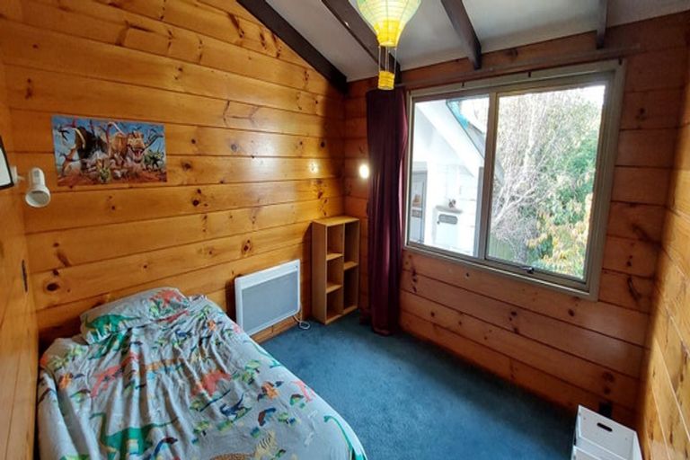 Photo of property in 7 Dundee Place, Crofton Downs, Wellington, 6035