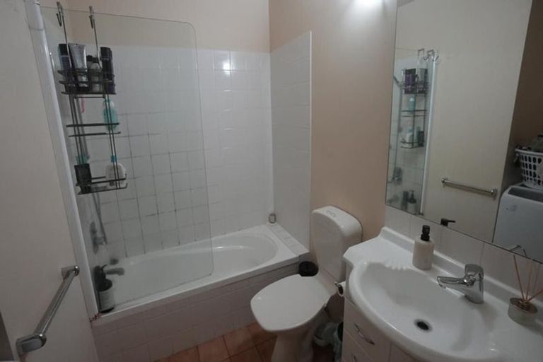 Photo of property in The Grange, 68/92 Bush Road, Albany, Auckland, 0632