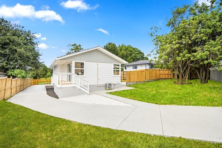Photo of property in 11 Juniper Road, Sunnynook, Auckland, 0620