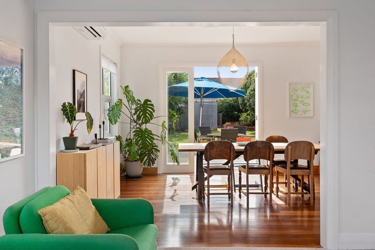 Photo of property in 109 Freyberg Street, Lyall Bay, Wellington, 6022