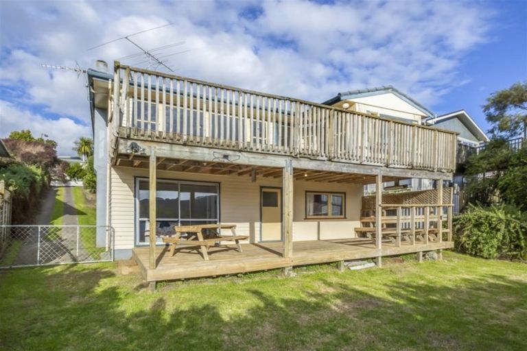 Photo of property in 40 Ernest Street, Ranui, Porirua, 5024