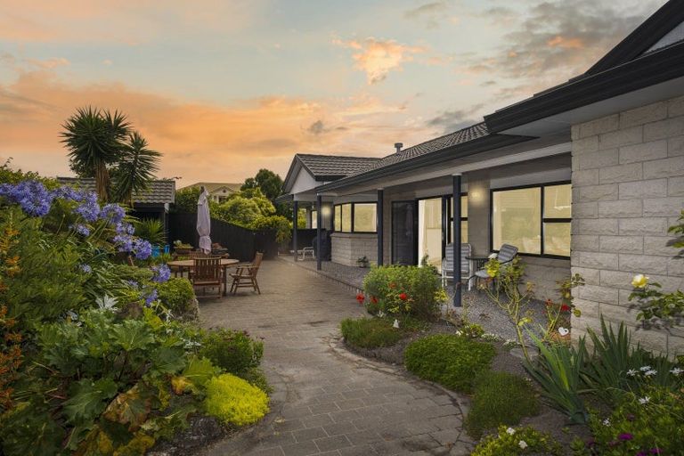 Photo of property in 129 Wharerangi Road, Greenmeadows, Napier, 4112