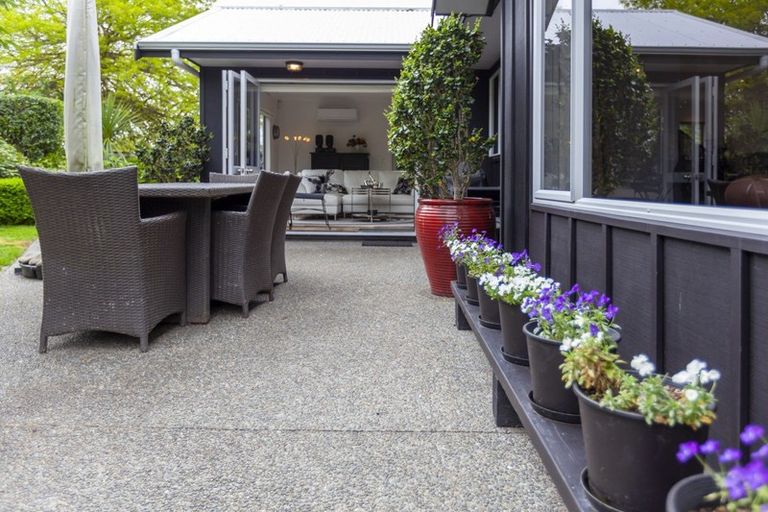 Photo of property in 8 River Glade, Waikanae, 5036