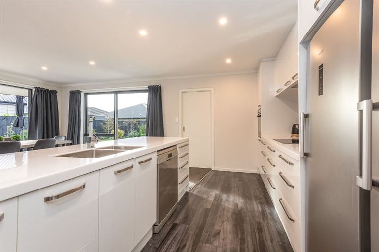 Photo of property in 40 Luxembourg Crescent, Halswell, Christchurch, 8025