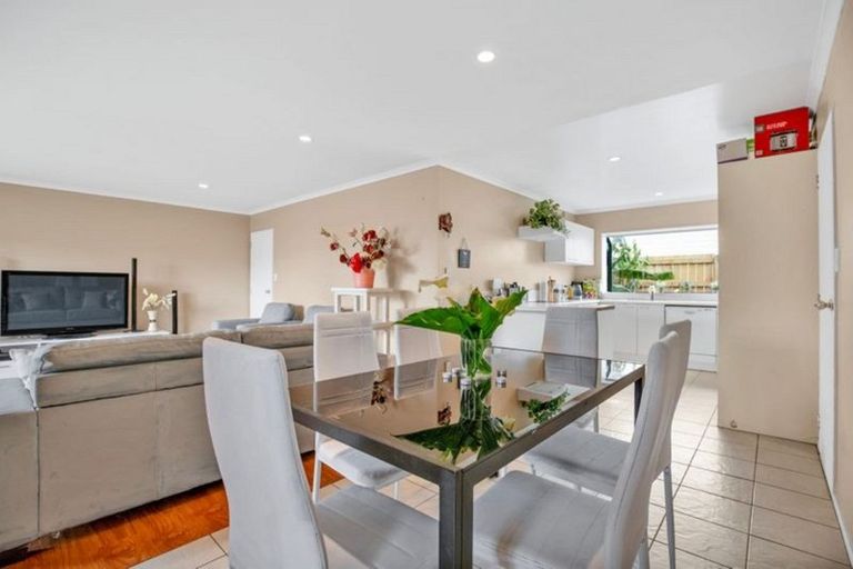 Photo of property in 17 Glenpark Place, Favona, Auckland, 2024