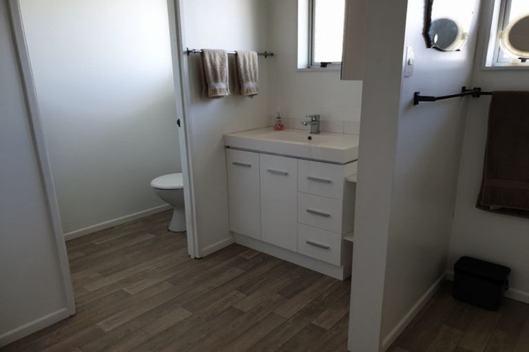 Photo of property in 24 High Street South, Eltham, 4322