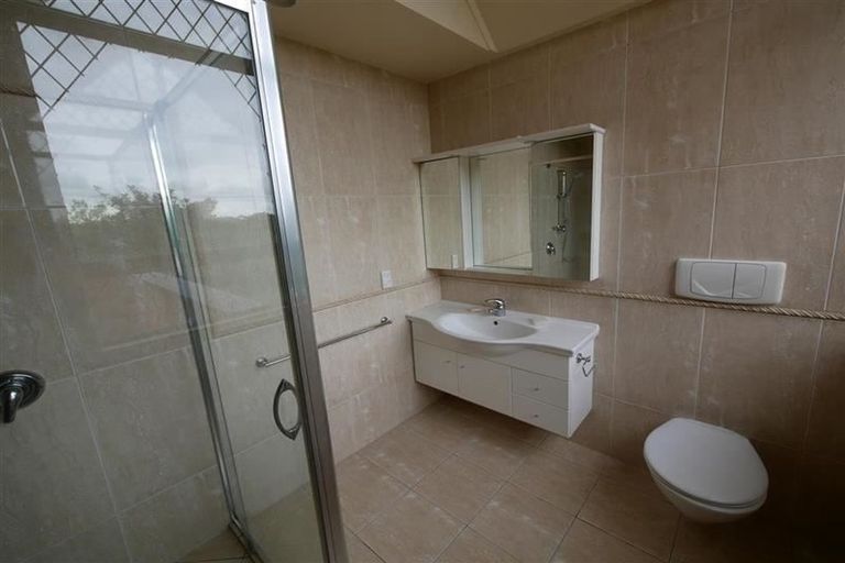 Photo of property in 76 Oakland Road, Karaka, Papakura, 2113