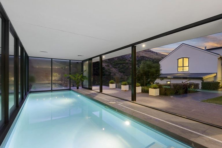 Photo of property in 94 Sumnervale Drive, Sumner, Christchurch, 8081