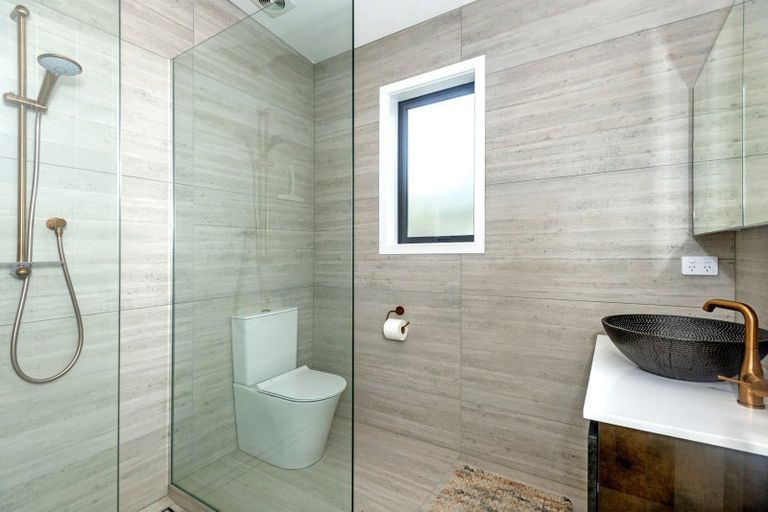 Photo of property in 14 Lysnar Street, Okitu, Gisborne, 4010