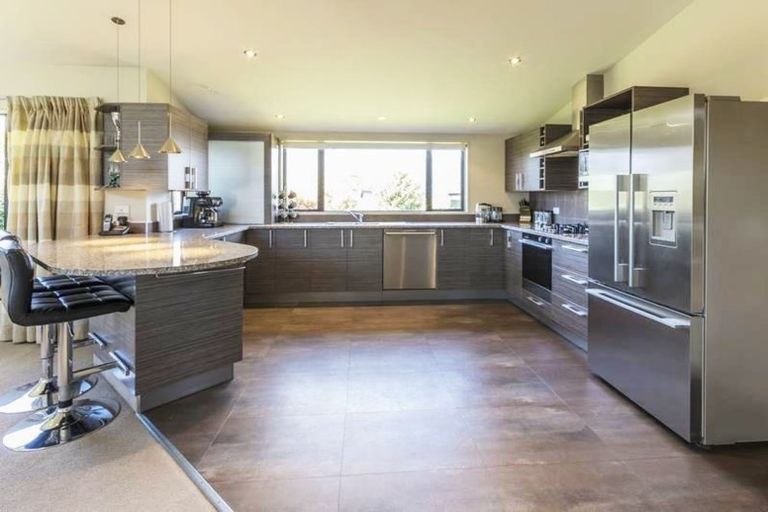 Photo of property in 4 Ryalls Way, Lake Hawea, Wanaka, 9382