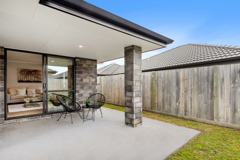 Photo of property in 25 Emerald Shores Drive, Papamoa Beach, Papamoa, 3118