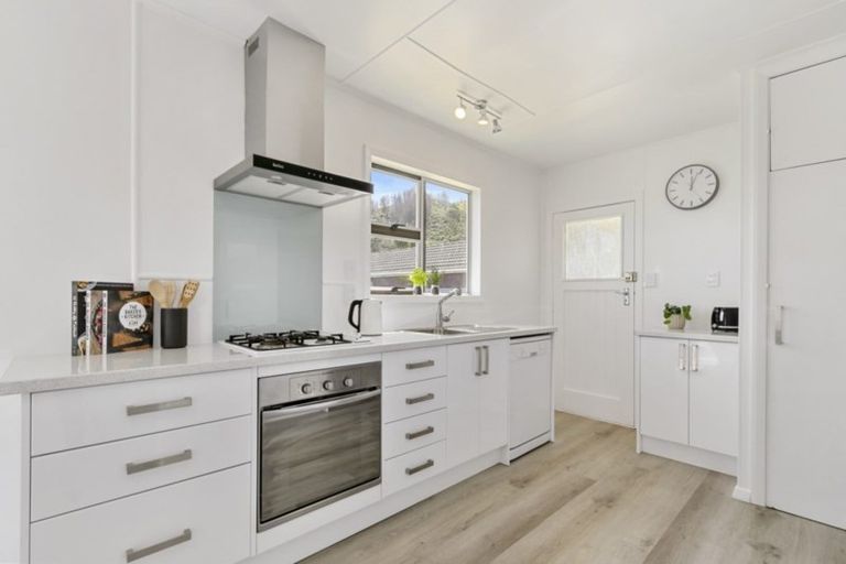 Photo of property in 15 Wright Street, Wainuiomata, Lower Hutt, 5014