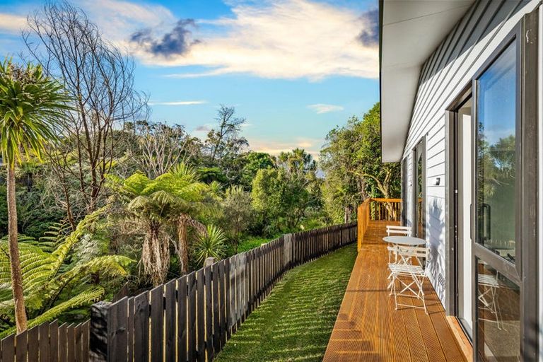 Photo of property in 39a Flaxdale Street, Birkdale, Auckland, 0626