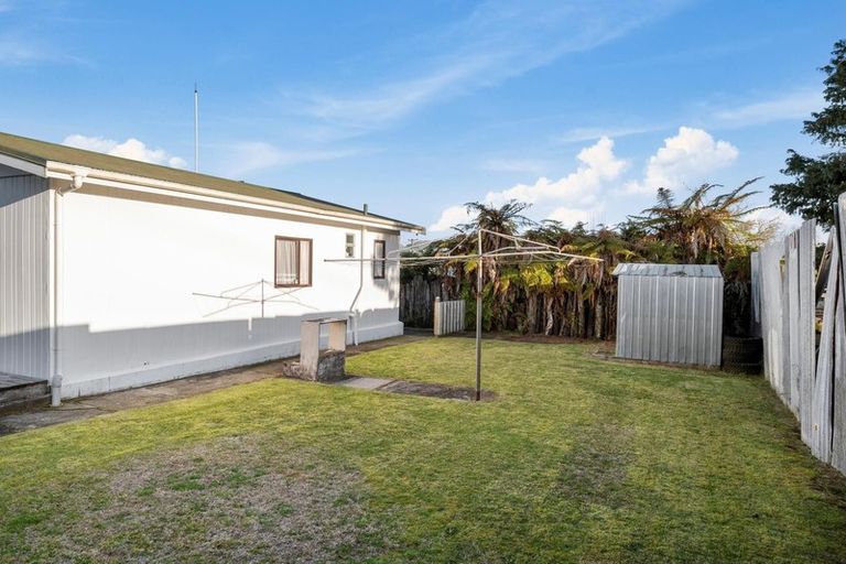 Photo of property in 105 Rangatira Drive, Mangakino, 3421