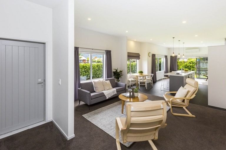 Photo of property in 16 Lane Street, Wallaceville, Upper Hutt, 5018