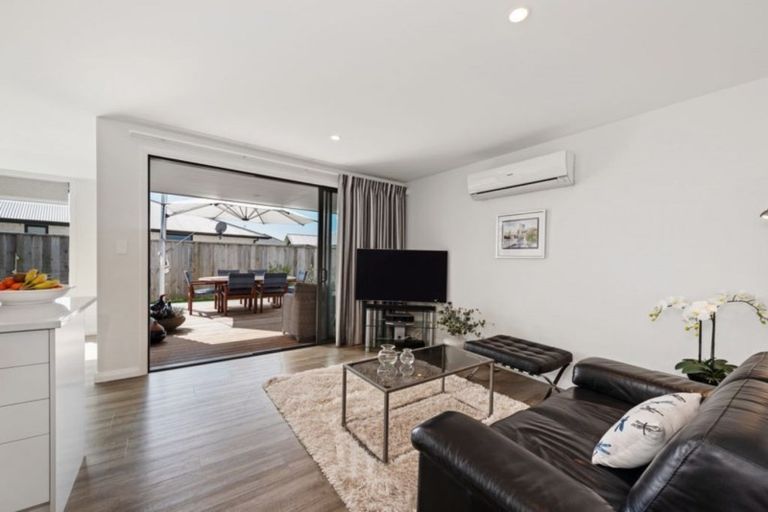 Photo of property in 39 Kahuparere Crescent, Pyes Pa, Tauranga, 3112