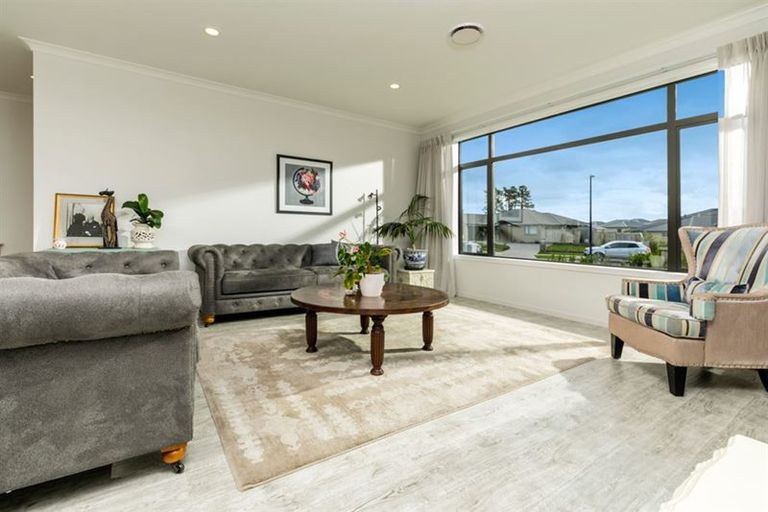 Photo of property in 13 Remana Crescent, Huapai, Kumeu, 0810