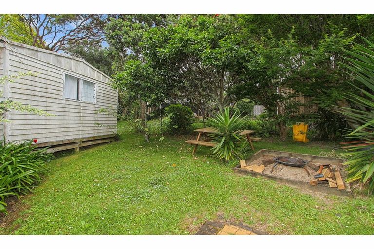 Photo of property in 1/19 Gazelle Avenue, Beach Haven, Auckland, 0626
