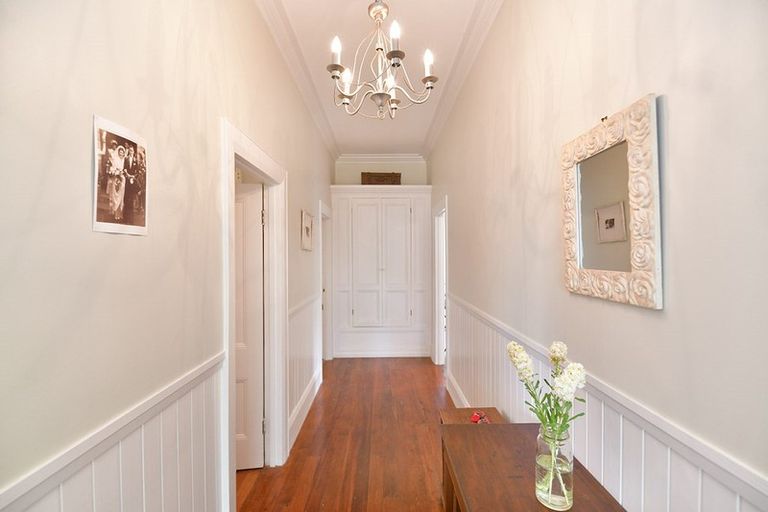 Photo of property in 27 Kowhai Street, Helensville, 0800