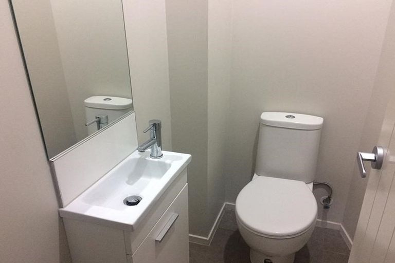 Photo of property in 22/45a Swanson Road, Henderson, Auckland, 0610